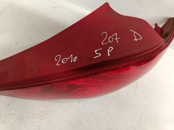 FEU ARRIERE DROIT PEUGEOT 207 2009+ ( LED ) - Vue 2